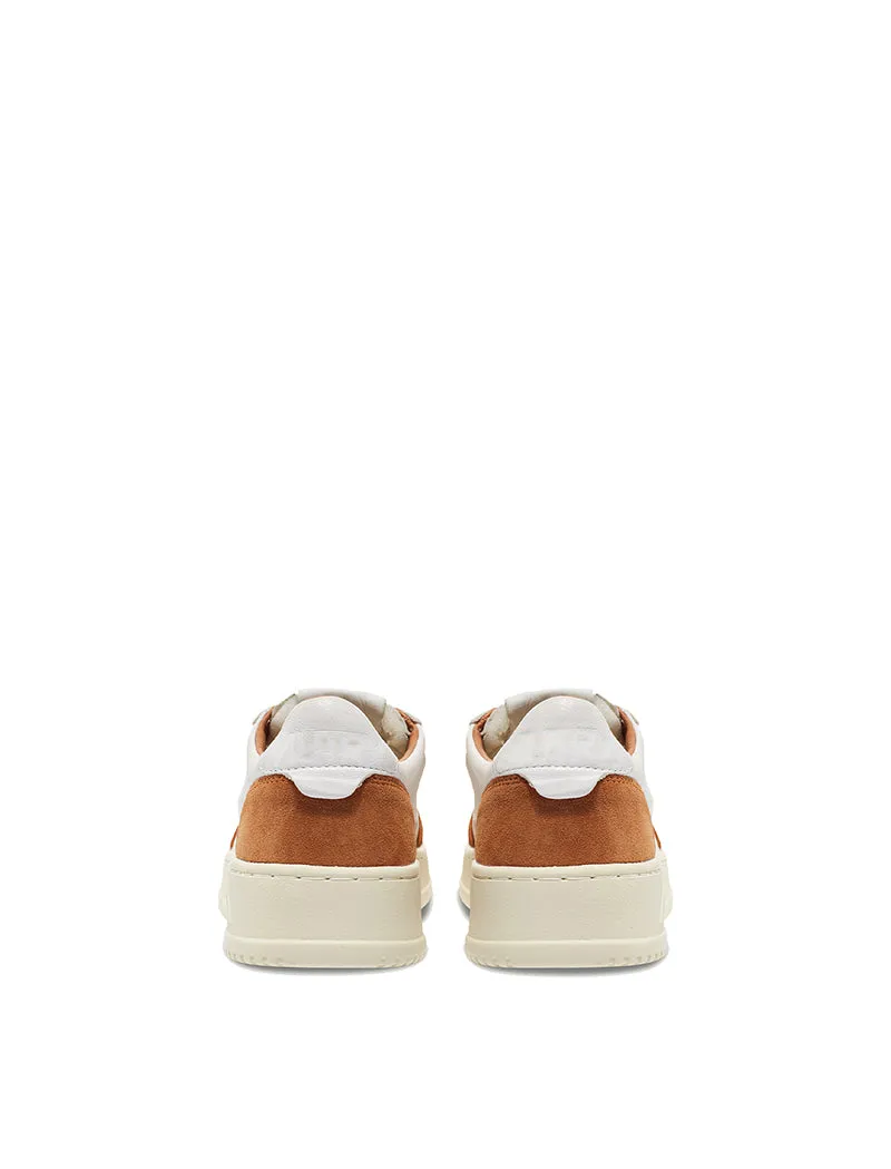 Autry Womens Medalist Low Trainers White Goatskin / Caramel Suede