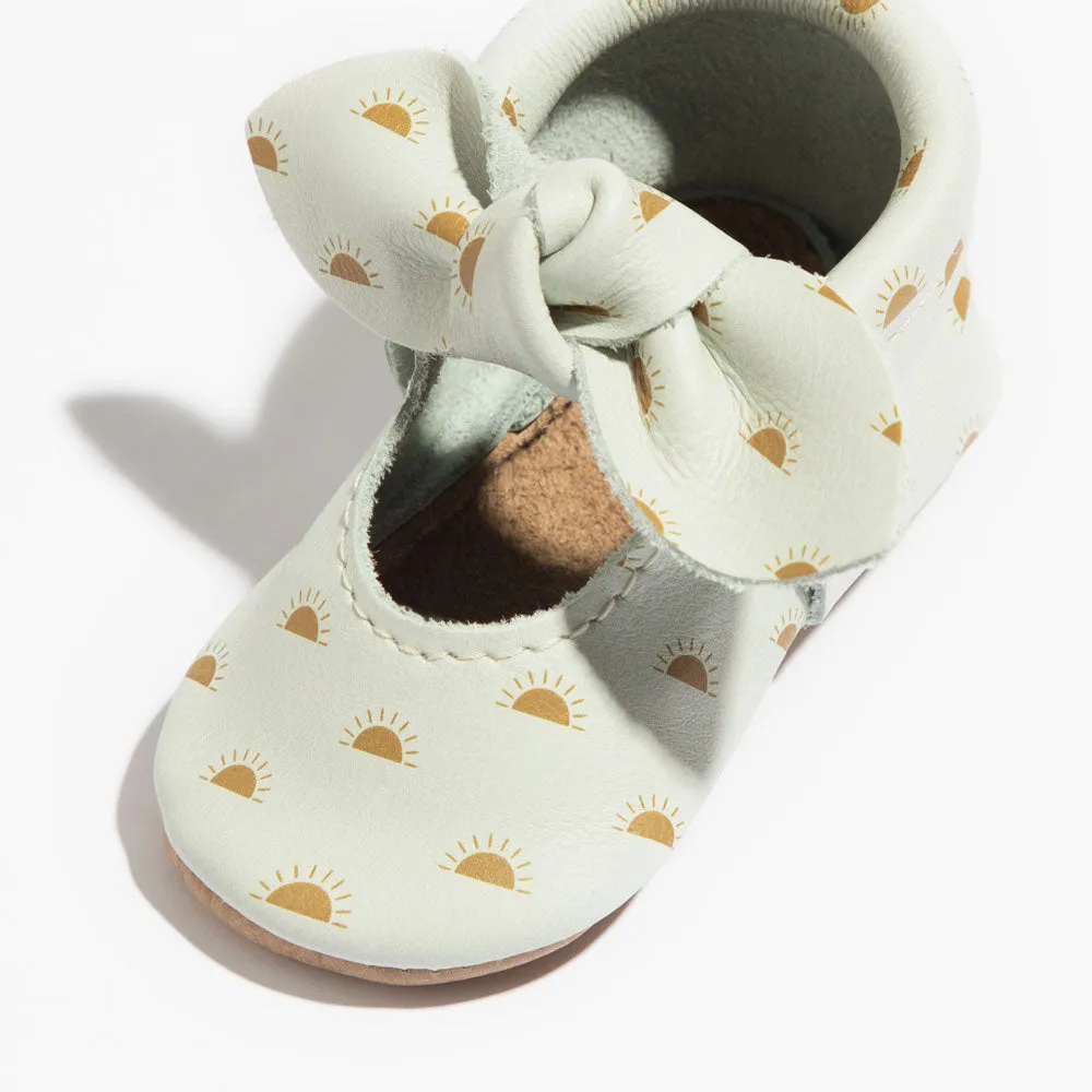 Freshly Picked Sunscape Knotted Bow Mini Sole