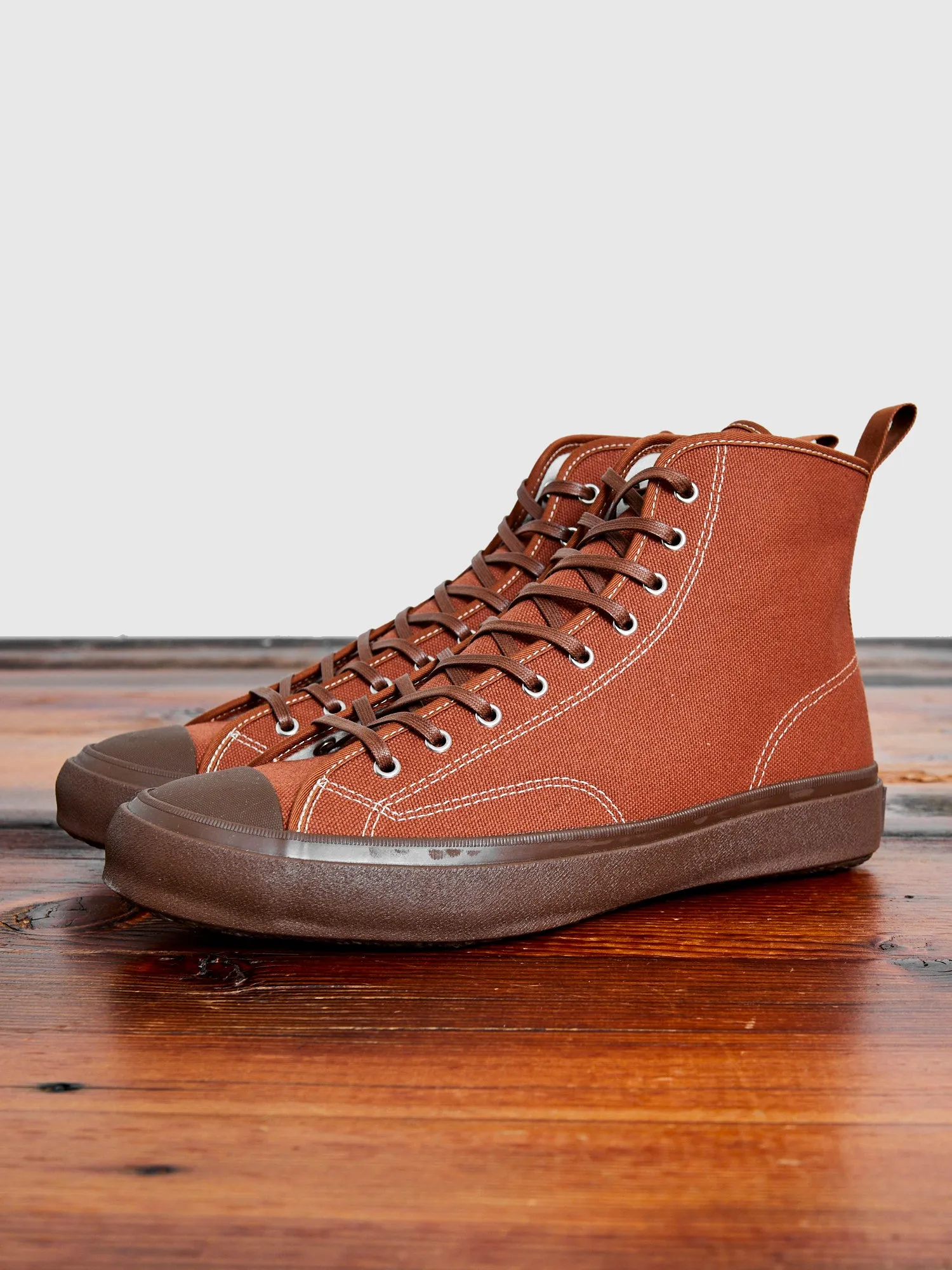 Hi Basket Sneaker in Brown