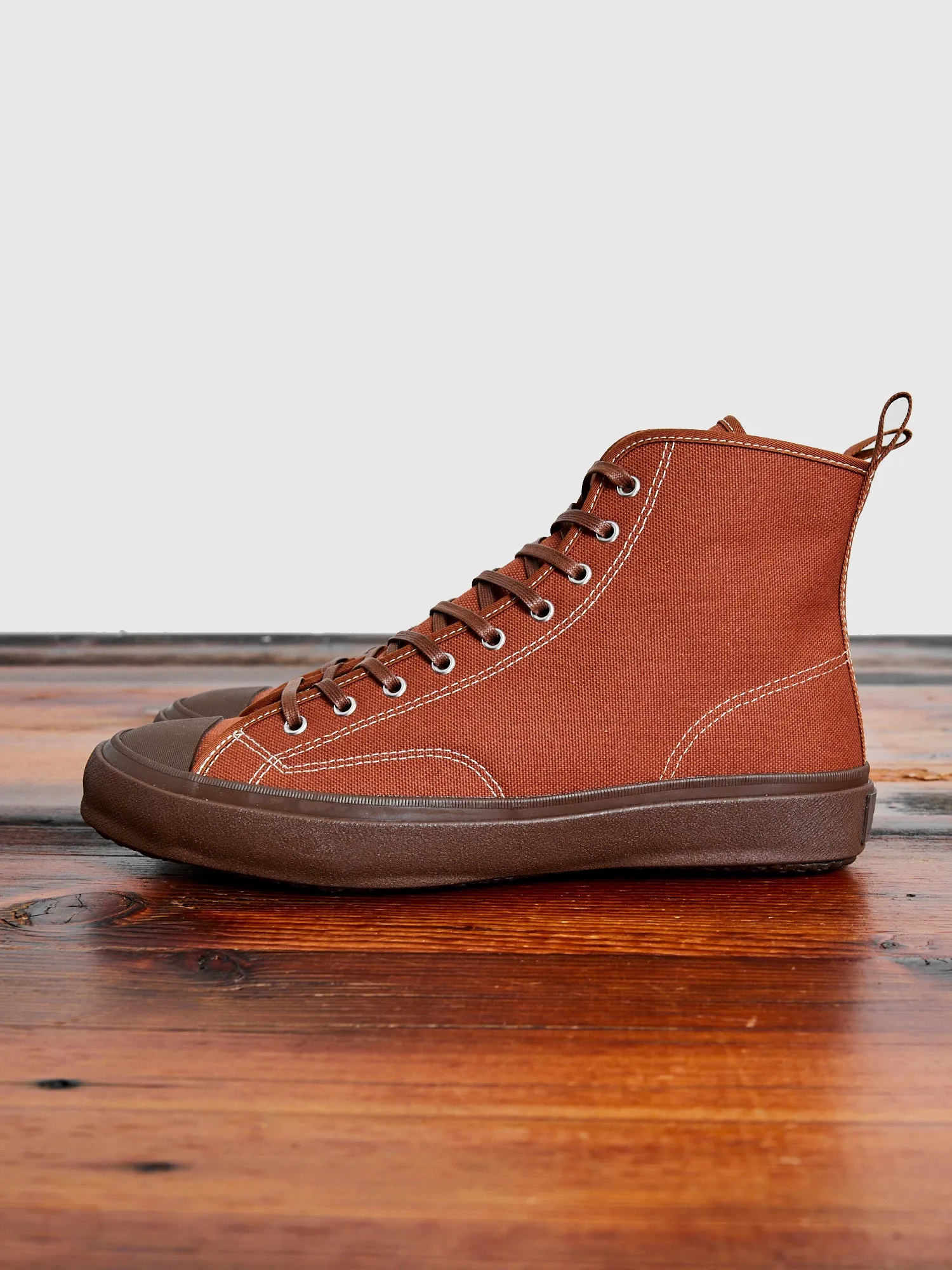 Hi Basket Sneaker in Brown