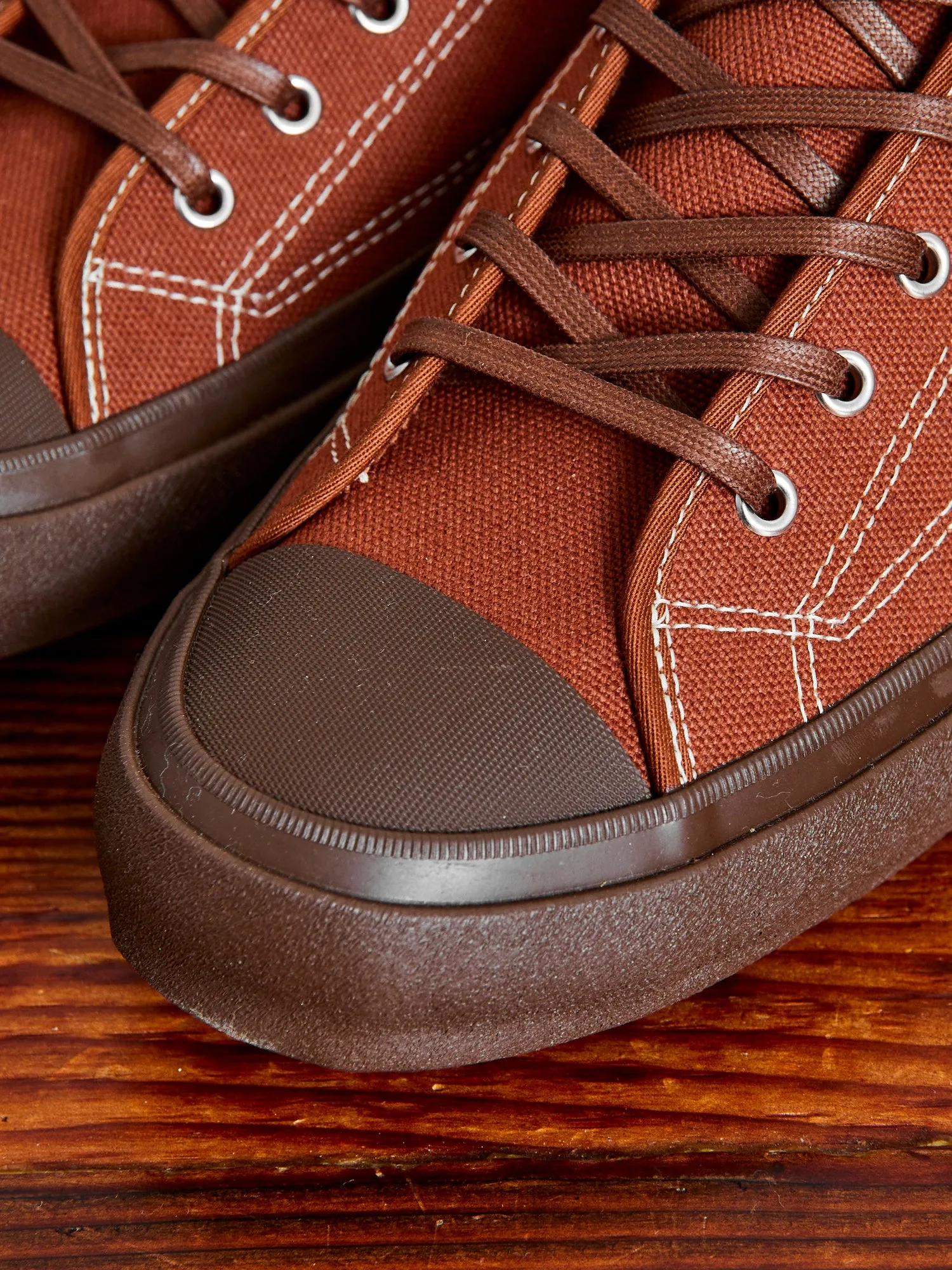 Hi Basket Sneaker in Brown