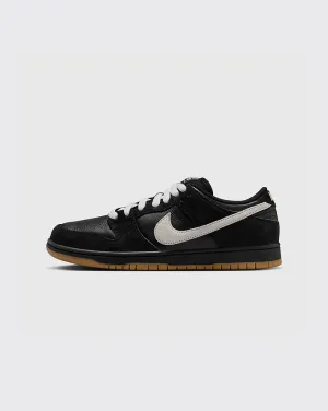 Nike SB Dunk Low Pro Shoe - Black/White/Gum