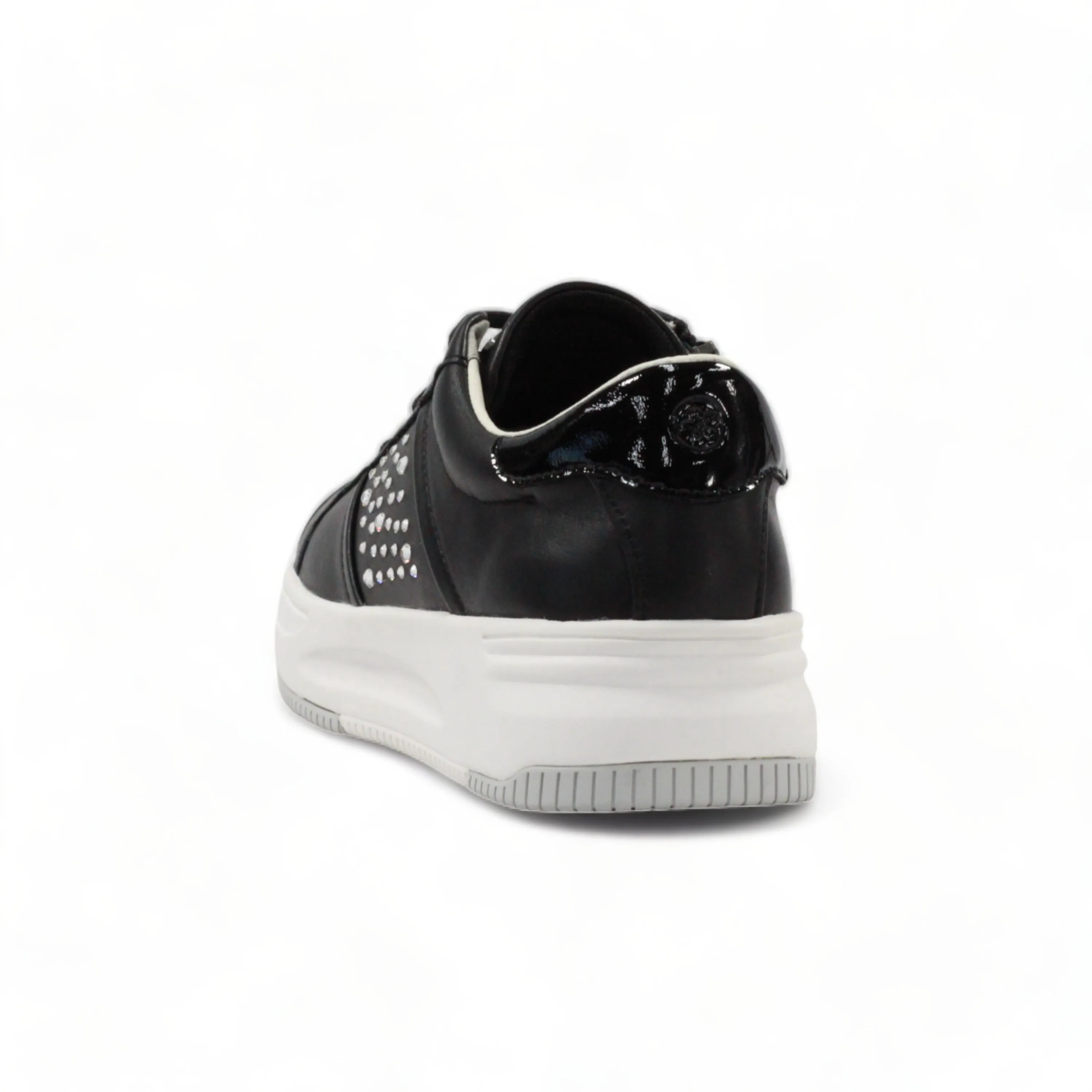 Sporty and elegant court sneakers decorated with Swarovski crystals #FJ124